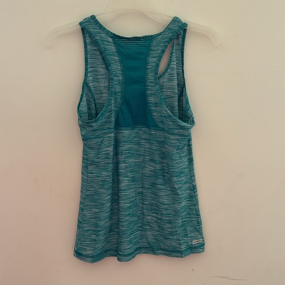 Tank top bundle - Picture 9 of 9